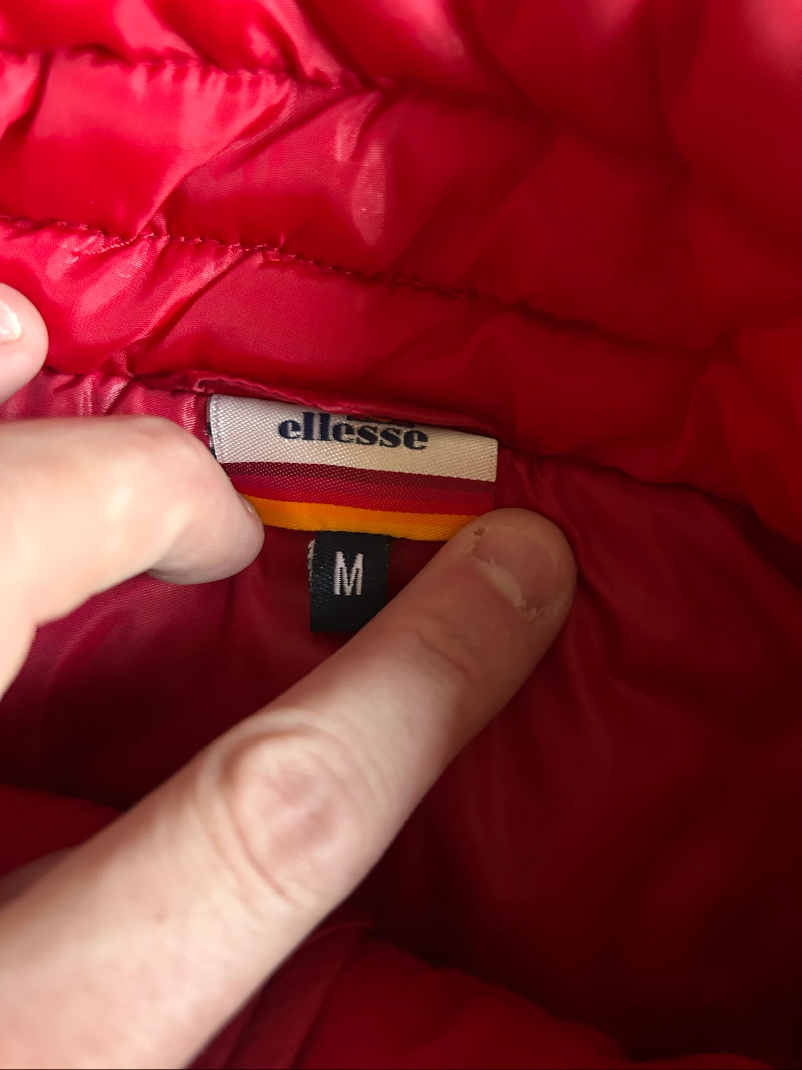 Sleeveless red and black Ellesse puffer jacket – photo 3